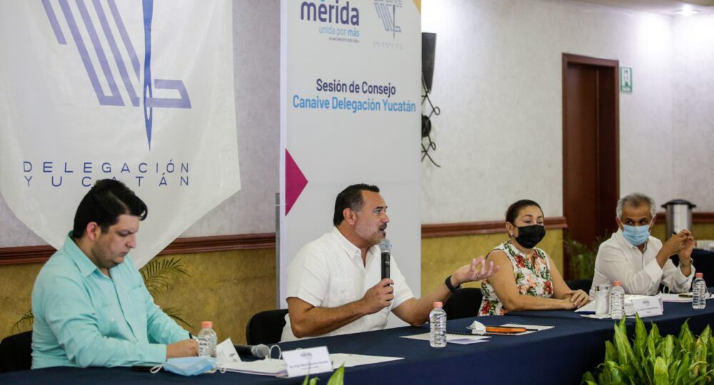 Renán Barrera Participa en la Sesión de Consejo de la Cámara Nacional de la  Industria del Vestido, Delegación Yucatán (CANAIVE) – Yucatán a la mano