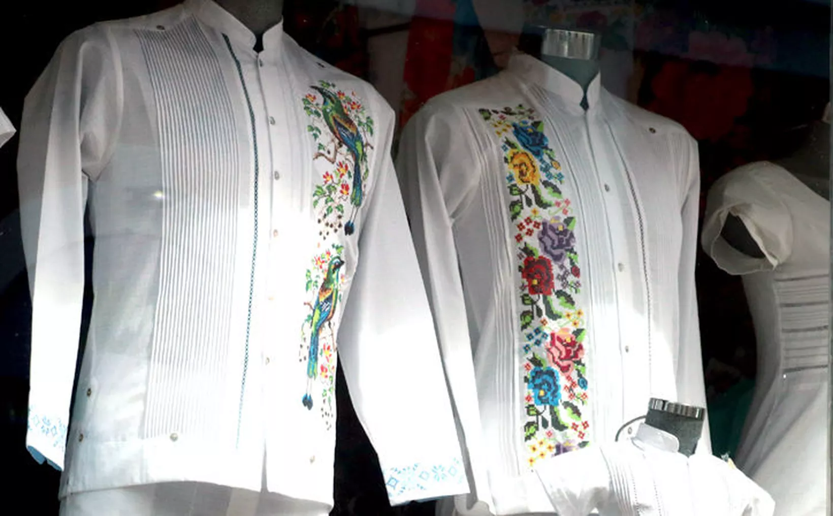 Raiz hotsell roja guayaberas